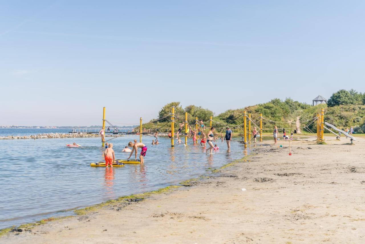 Camping De Strandloper 샤렌디크 외부 사진